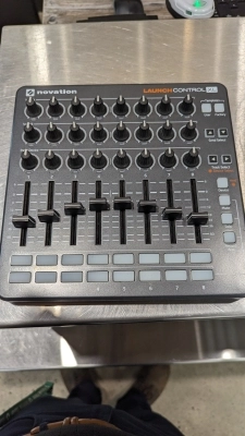 Novation - LAUNCHCONTROLXL